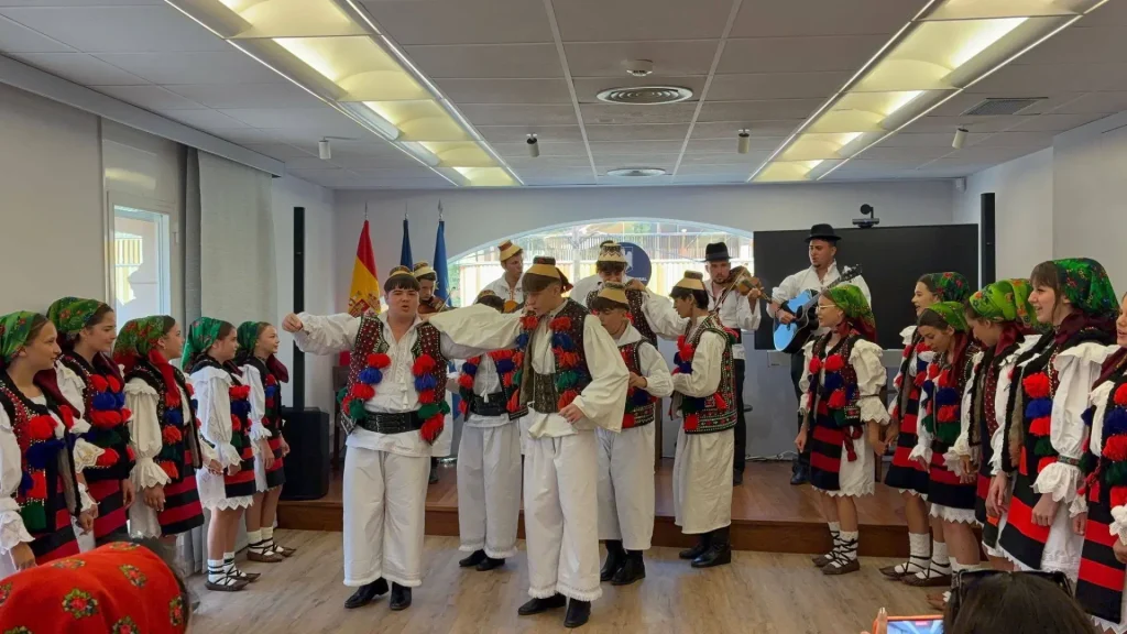 Ansamblul Mugurelul la Festivalul din Guissona, Spania